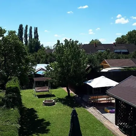 Lili Nyaralohaz Hébergement de vacances