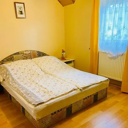 Lili Nyaralohaz Holiday home Gyenesdias