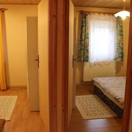 Hébergement de vacances Lili Nyaralohaz Gyenesdiás