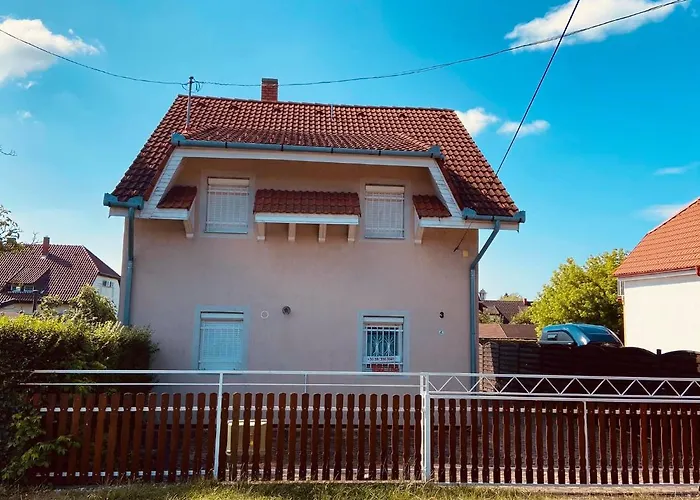 Tatil Evi Lili Nyaralohaz *