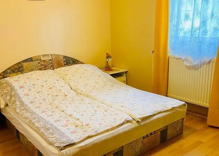 Lili Nyaralohaz Tatil Evi Gyenesdiás