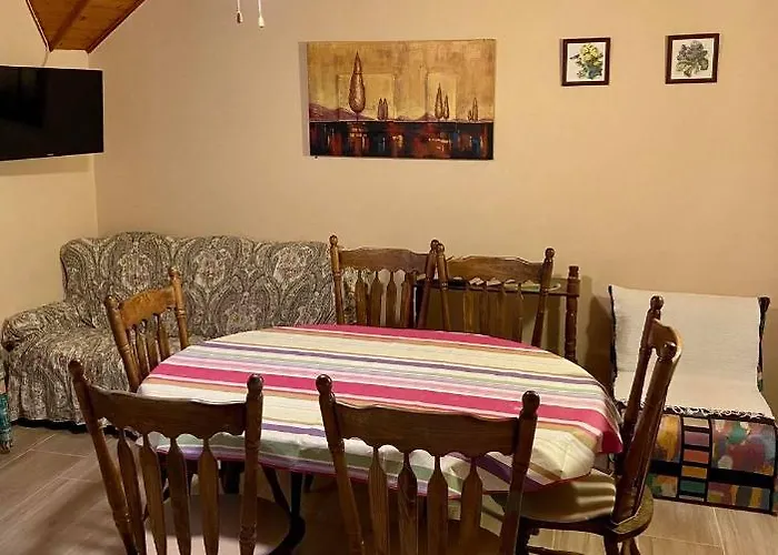 Tatil Evi Lili Nyaralohaz *